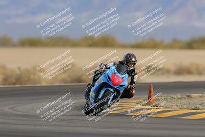 media/Dec-17-2022-SoCal Trackdays (Sat) [[224abd9271]]/Turn 15 (155pm)/